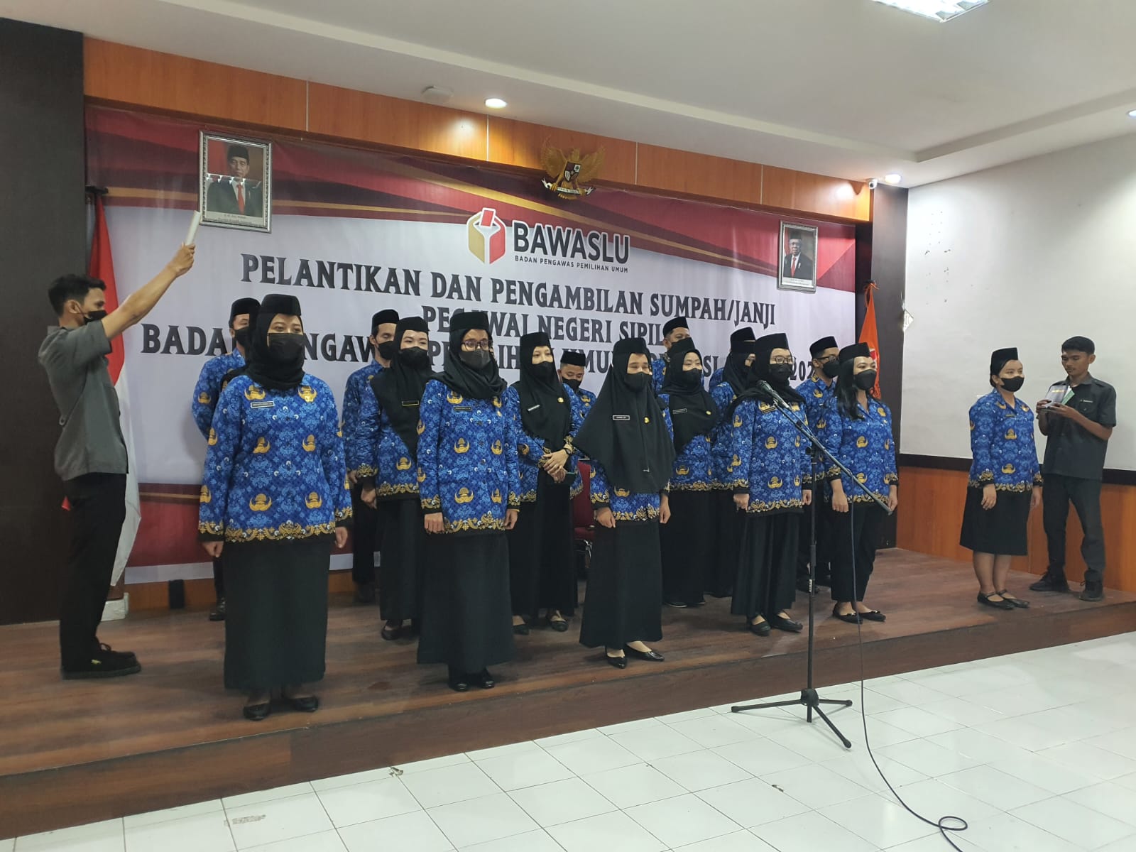 Pelantikan &amp; Pengambilan Sumpah PNS di Lingkungan Sekretariat Bawaslu Provinsi Sulawesi Selatan Formasi Tahun 2021