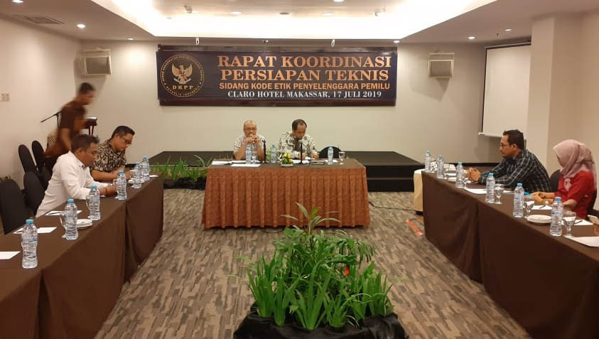 Anggota Bawaslu Sulsel Hadiri Rakornis Sidang DKPP