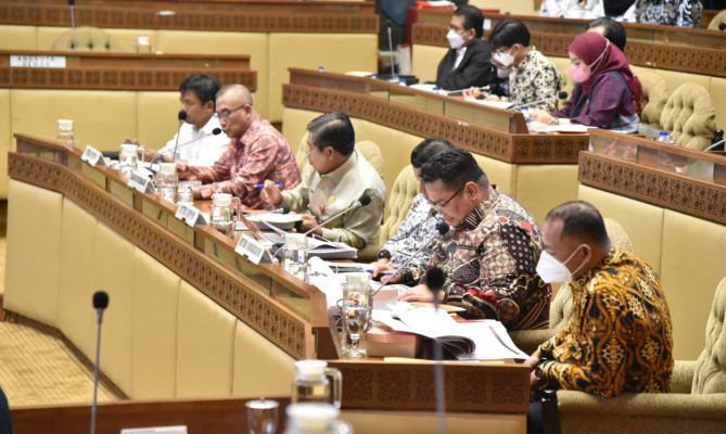 RDP dengan Komisi II, KPU, DKPP dan Kemendagri, Bawaslu Beri Masukan PKPU Pendaftaran Parpol