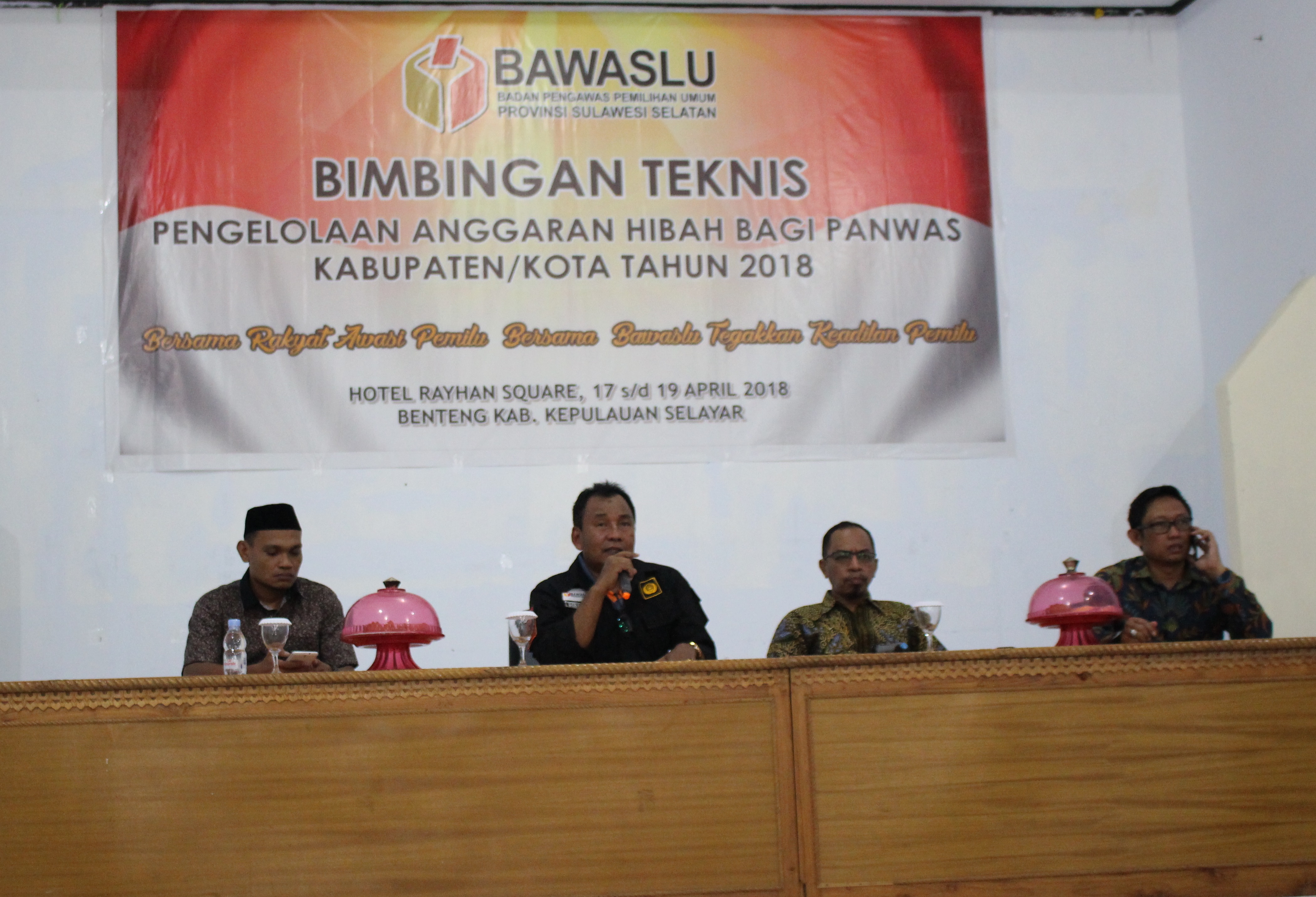 Bawaslu SulSel Gelar Bimtek Pengelolaan Anggaran Hibah Bagi Panwas Kab/Kota