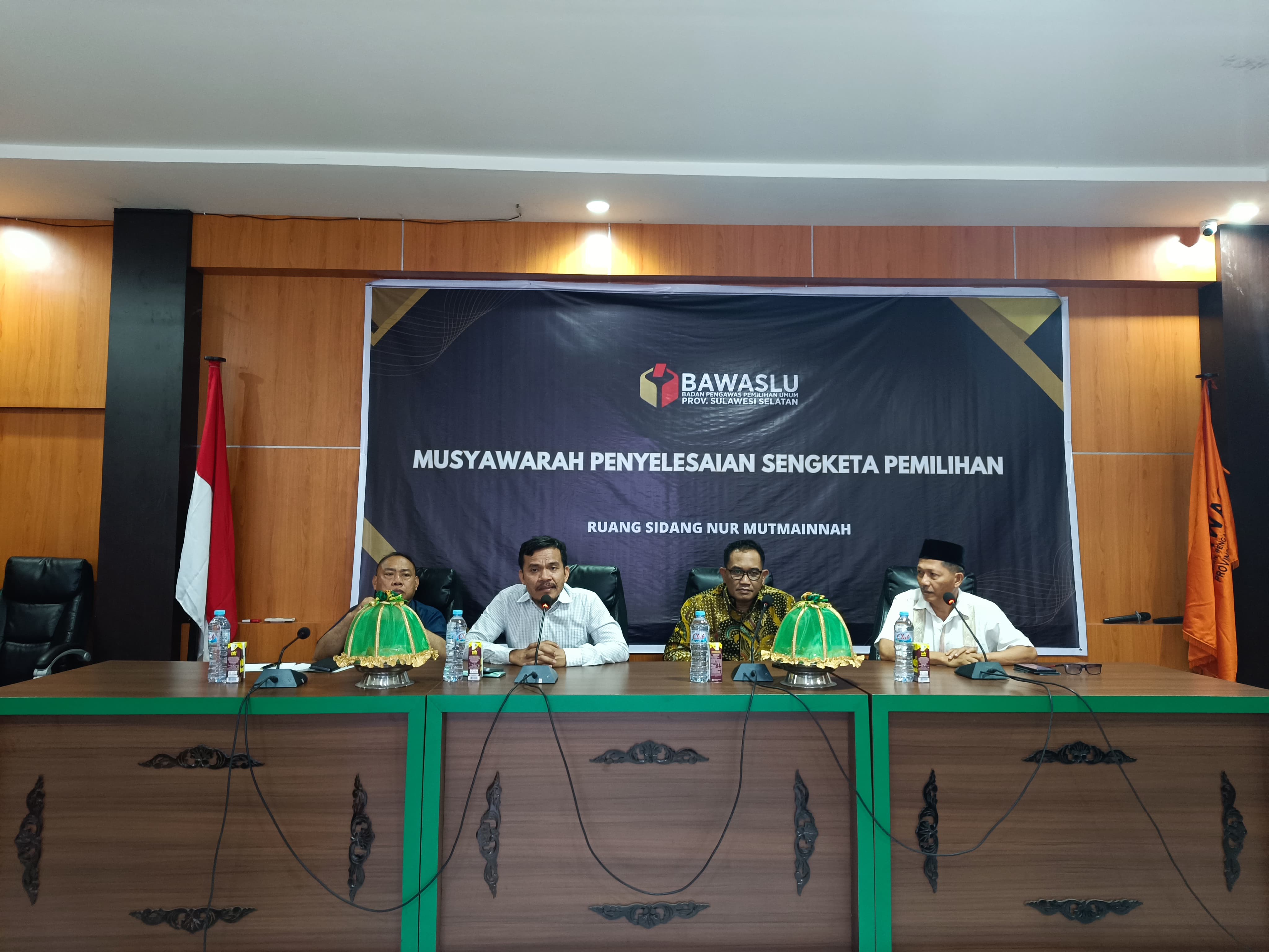 Pemantauan Kerawanan Jelang Pilkada, Komnas HAM Kunjungi Bawaslu SulselÂ 