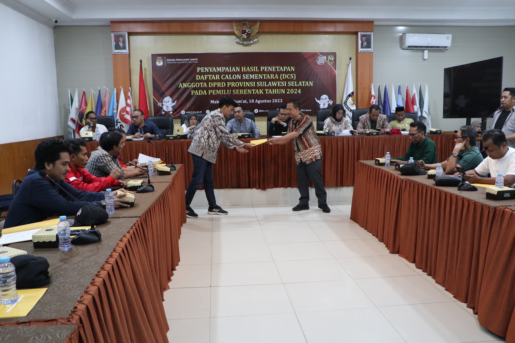 Bawaslu Sulsel Awasi Penyampaian Hasil Penetapan DCS Bacaleg