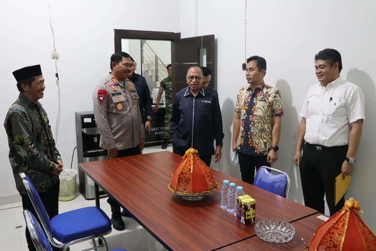 Koordinasi Kesiapan Penegakan Hukum, Kapolda Sulsel Kunjungi Bawaslu