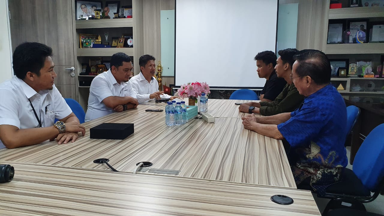 Perkuat Sinergitas Media Massa, Bawaslu Sulsel Kunjungi Tribun Timur