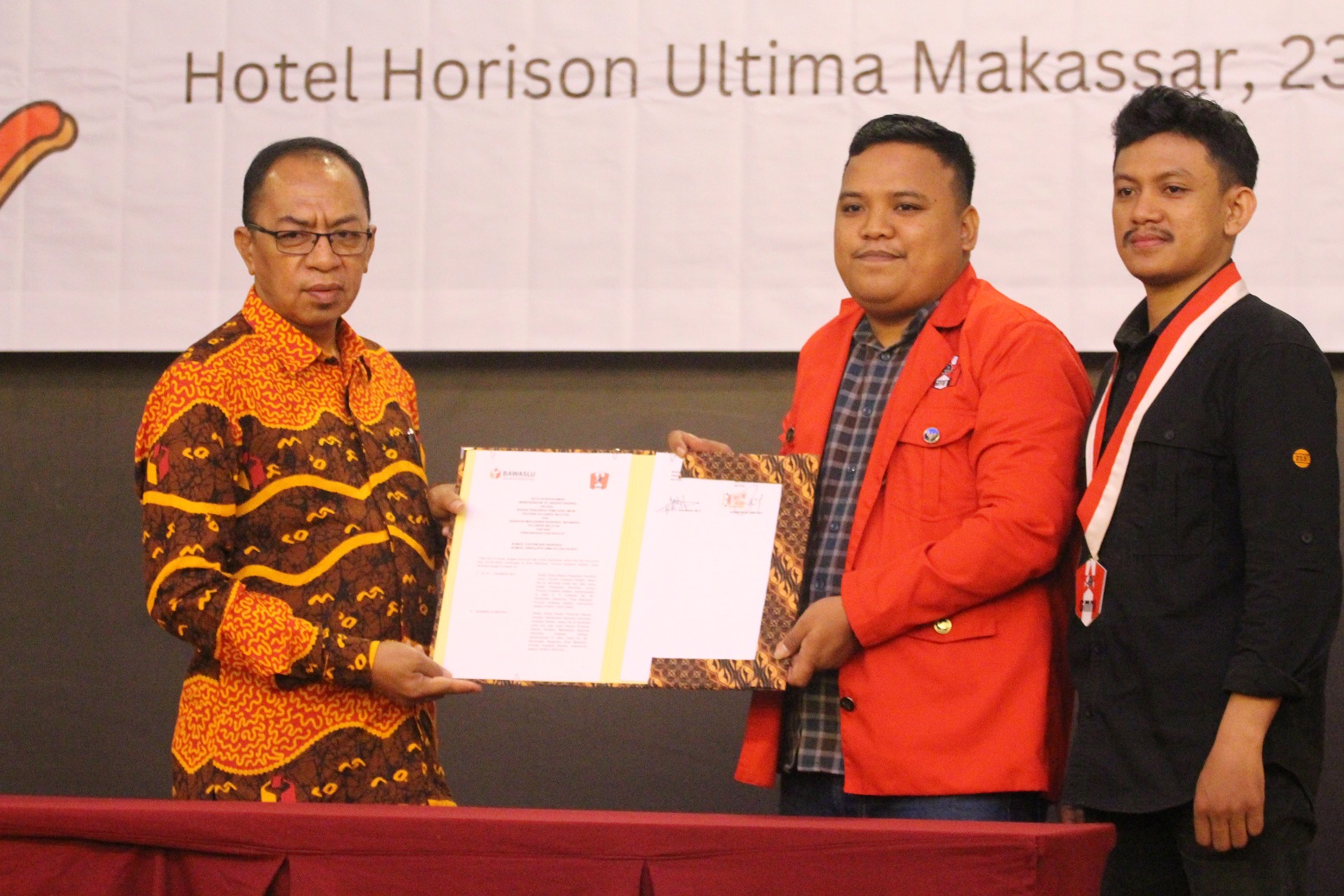 Teken MoU, Bawaslu Sulsel Perluas Pelibatan Pengawasan Partisipatif dengan GMNI