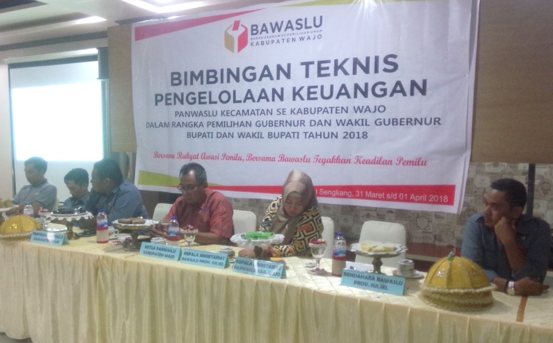 Panwaslu Kecamatan se-Kabupaten Wajo Hadiri Bimtek Pengelolaan Keuangan