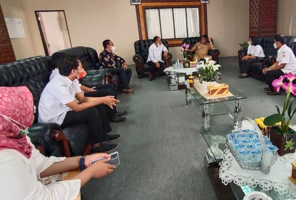 Penguatan Demokrasi, Ketua Bawaslu Sulsel Audiensi dengan Bupati Tana Toraja