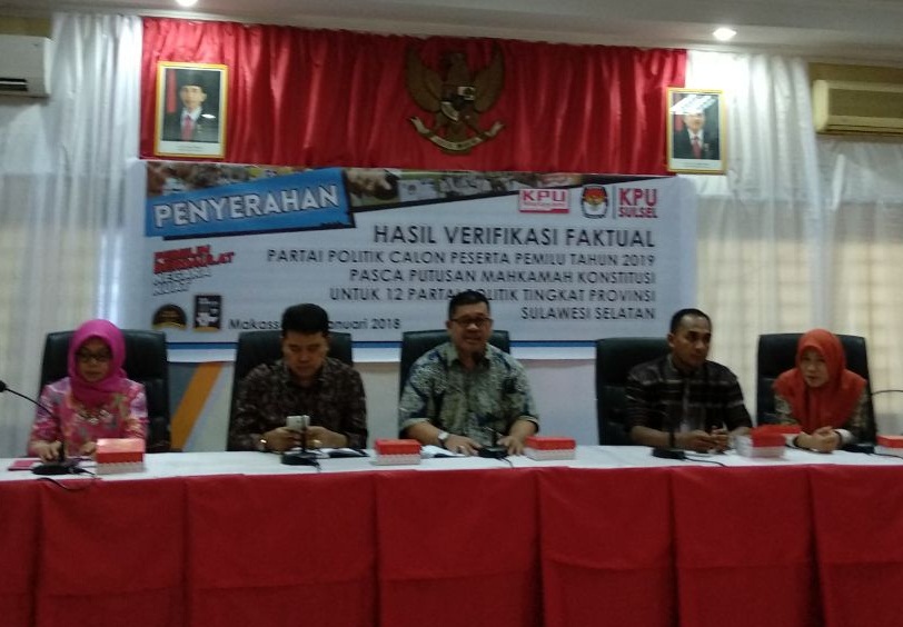 Penyerahan Hasil Verifikasi Faktual Parpol Calon Peserta Pemilu Tahun 2019 Tingkat Provinsi Sul-Sel