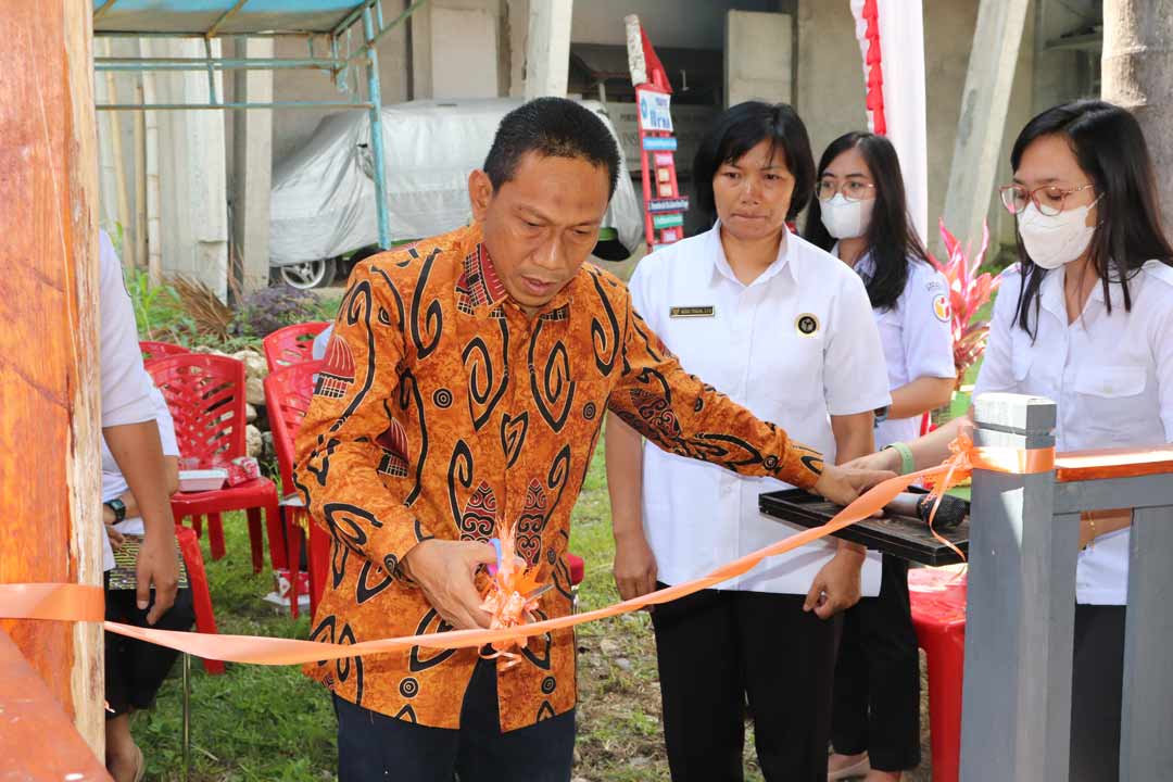 Ajak Masyarakat Ikut Awasi Pemilu, Bawaslu Tana Toraja Resmikan Pojok Pengawasan