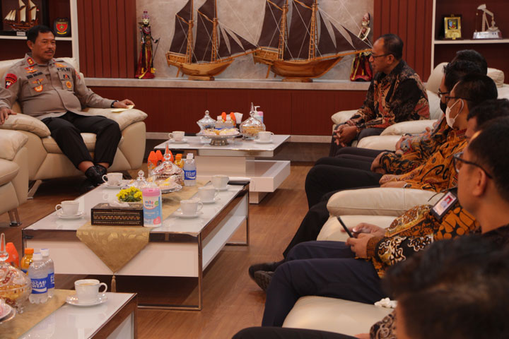 Bawaslu Sulsel Silaturrahim dengan Kapolda