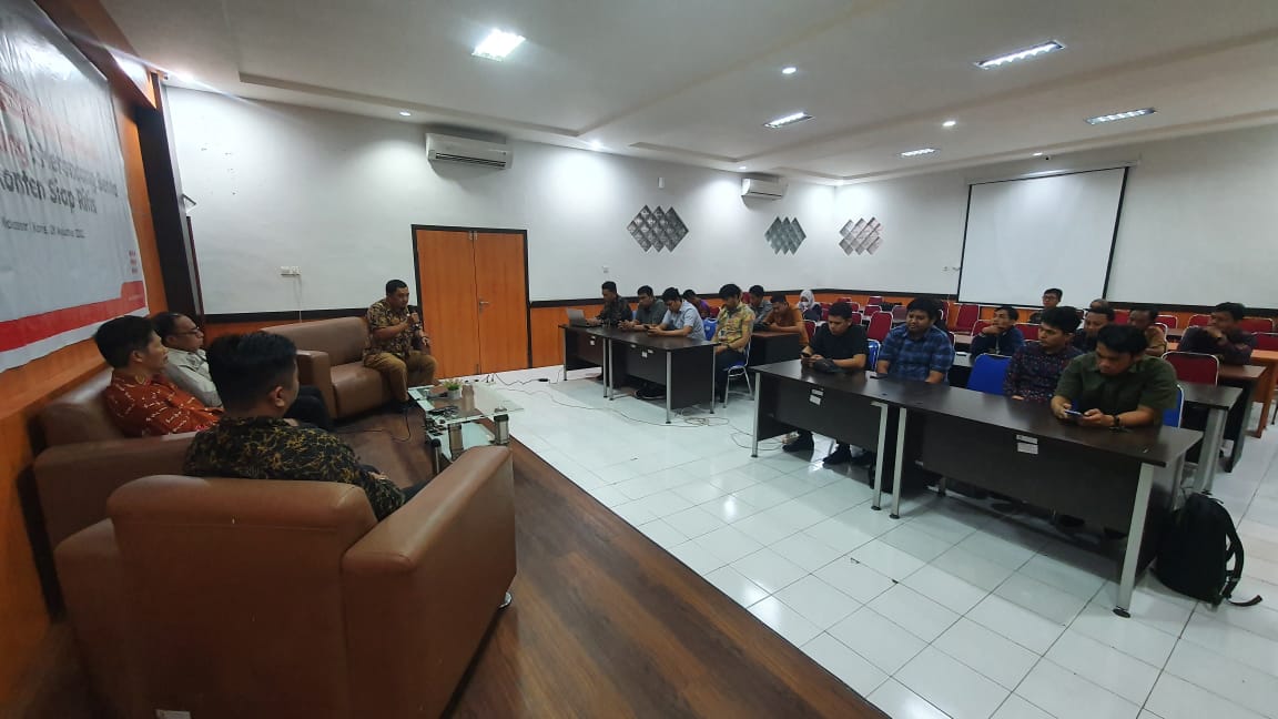 Staf Humas Bawaslu se-Sulsel Dikumpulkan, Arumahi: Humas Butuh Kerja Praktis