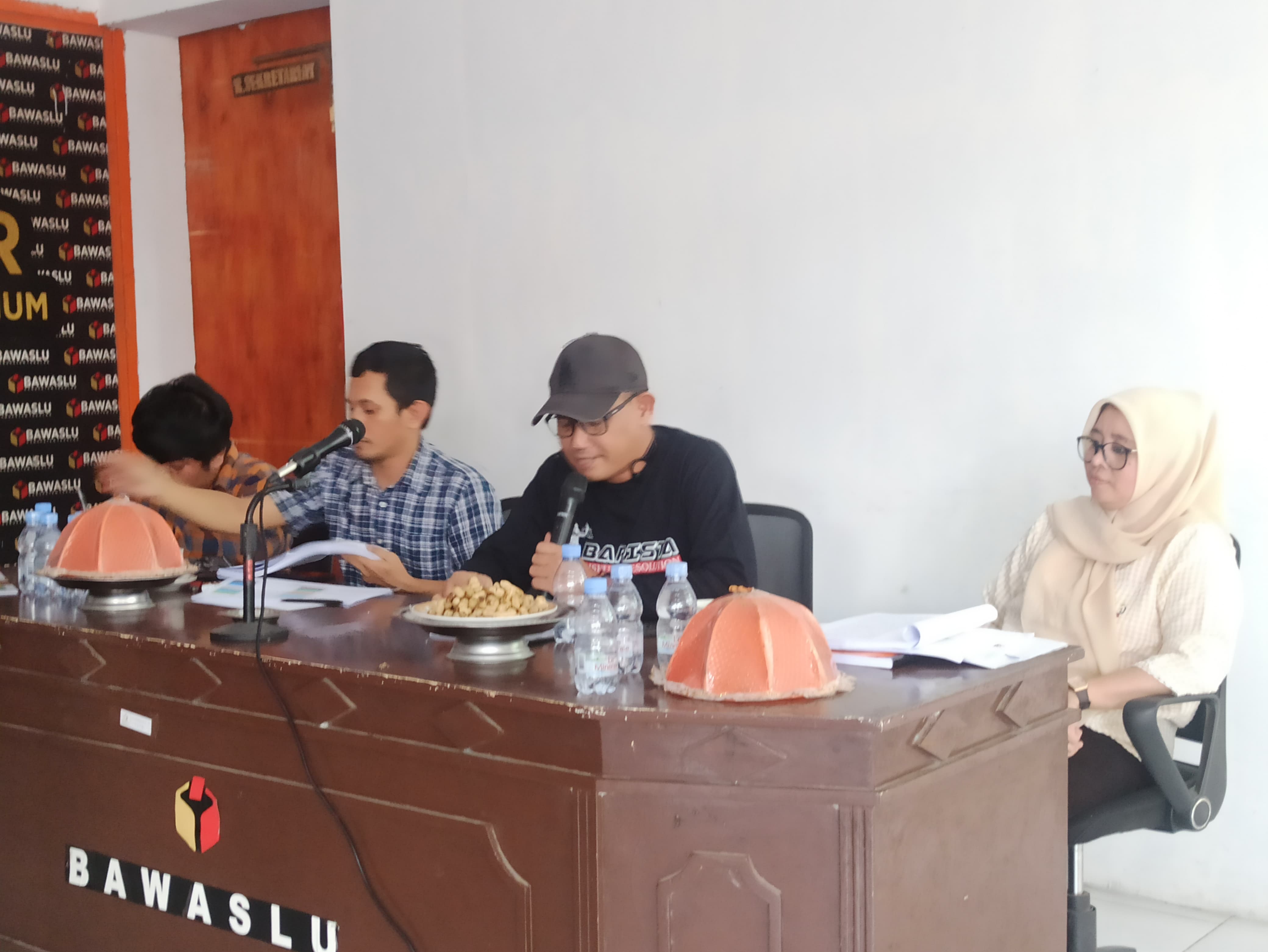 [Foto] Pembinaan Jajaran untuk Pengawasan Pencalonan Pemilihan Serentak 2024