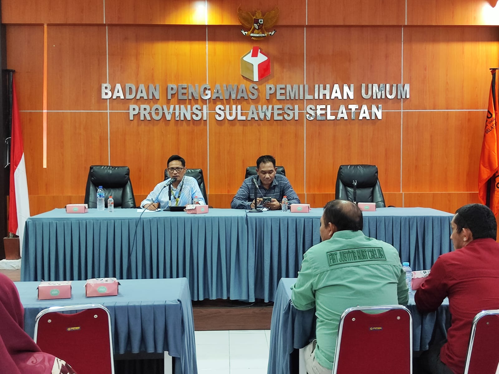 FOTO: Rapat Hasil Pengawasan Hasil Vermin Perbaikan Pertama Pencalonan DPD Sulsel