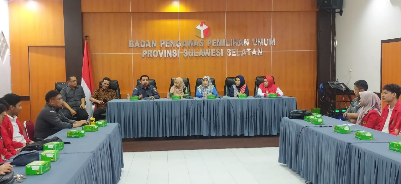 Bawaslu Sulsel Terima Mahasiswa Magang Prodi Hukum Administrasi Negara UH