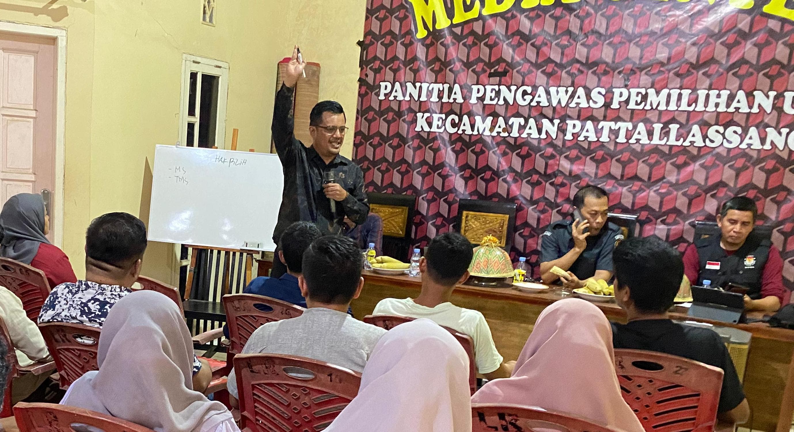 Tidak Hanya Stiker Pasca Coklit, Alamsyah Tekankan Hal Ini Kepada Jajaran Pengawas