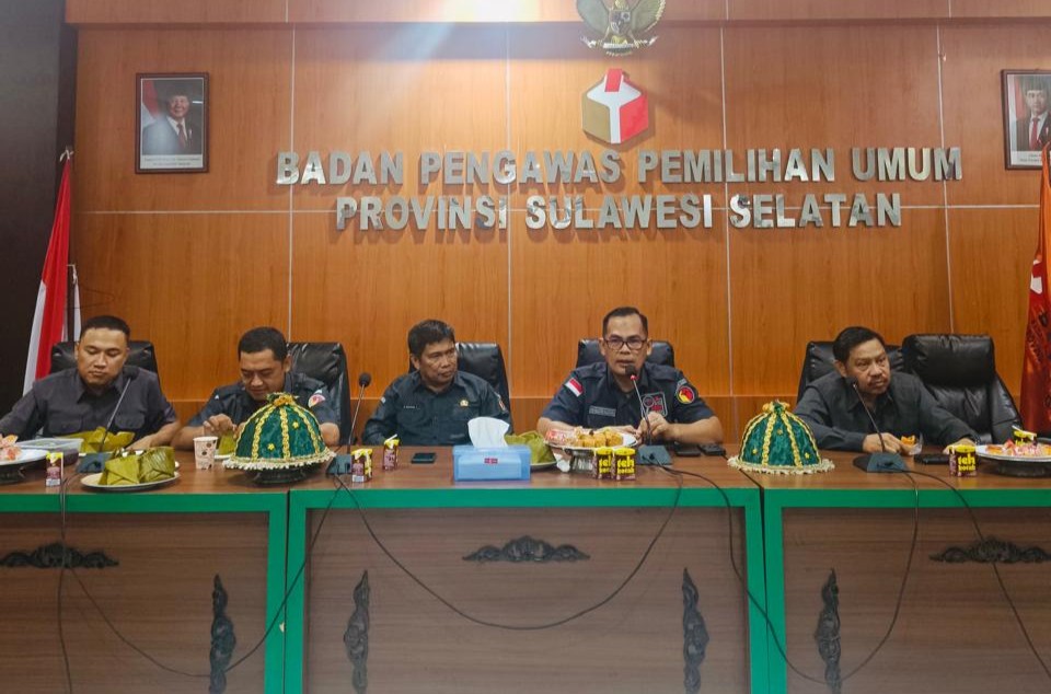 kasek awaluddin mustafa saat halalbihalal pasca lebaran