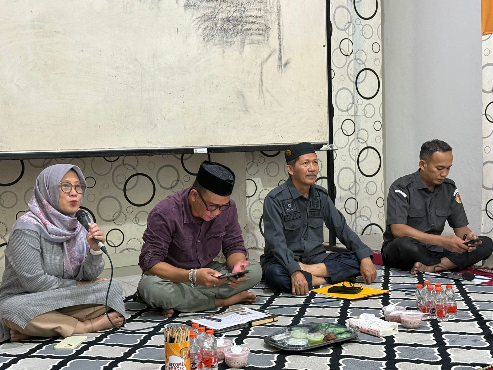 ngabuburit data pemilih dan kualitas demokrasi