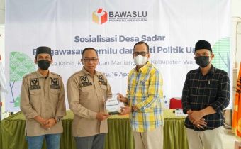 Bawaslu Sulsel Resmikan Desa Antipolitik Uang di Wajo