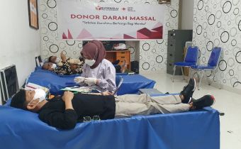 Bawaslu Provinsi Sulsel Gelar Aksi Donor Darah Massal