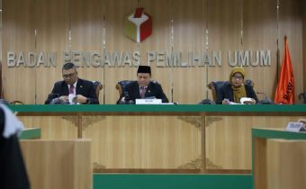 Bawaslu Putuskan KPU Langgar Tata Cara Pendaftaran dan Pelaporan Lembaga Survei