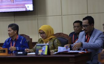 Bawaslu Sulsel Serahkan 700 Halaman Keterangan Tertulis ke MK