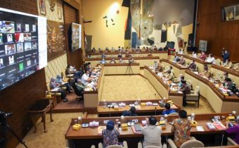 DPR, Pemerintah &amp; Penyelenggara Pemilu Sepakati Pemilu 14 Februari 2024