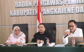 Adnan Jamal Pantau Kesiapan Pengawasan Tahapan Pencalonan di Kabupaten Pangkep