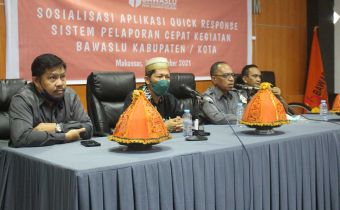 Ketua Bawaslu Sulsel Dorong Anggota Terbitkan Buku