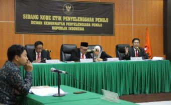 Ketua dan Anggota KPUD Maros Jalani Sidang Etik di Makassar