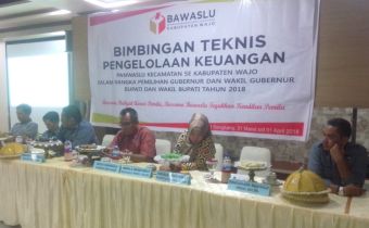 Panwaslu Kecamatan se-Kabupaten Wajo Hadiri Bimtek Pengelolaan Keuangan