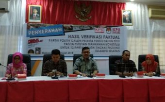 Penyerahan Hasil Verifikasi Faktual Parpol Calon Peserta Pemilu Tahun 2019 Tingkat Provinsi Sul-Sel