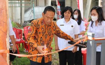 Ajak Masyarakat Ikut Awasi Pemilu, Bawaslu Tana Toraja Resmikan Pojok Pengawasan