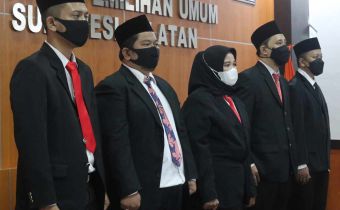 Lantik 5 Pejabat Pengawas di Sulsel, Sekjen Bawaslu Harap Semua Siap Kawal Tahapan Pemilu