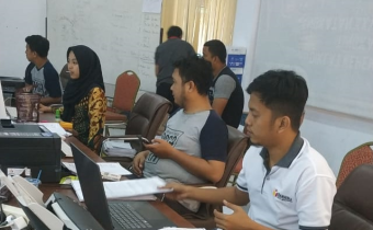 Selama Rekapitulasi C1, Staf Bawaslu Makassar Kerja Nonstop 4x24 Jam
