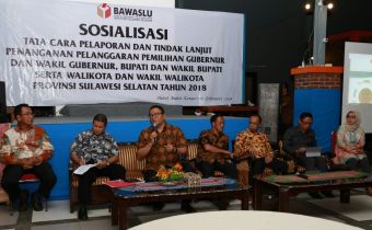 Talk Show Tata Cara Pelaporan Pelanggaran Pilkada Live di TV Lokal