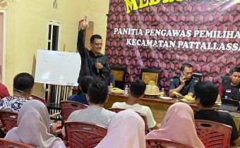 Tidak Hanya Stiker Pasca Coklit, Alamsyah Tekankan Hal Ini Kepada Jajaran Pengawas